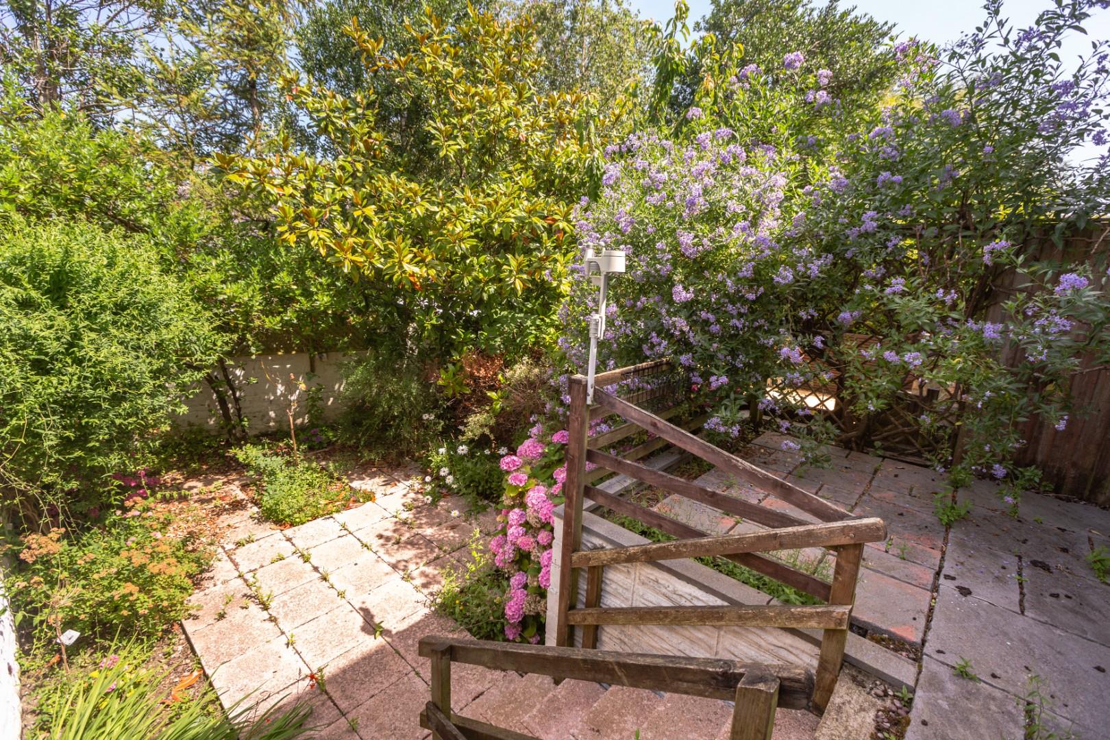 Overland Close, Mumbles, Swansea, SA3 4LR